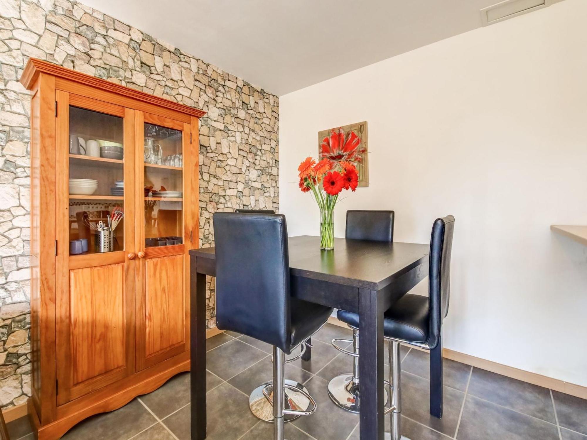 Holiday Home With Garden In Brainville Zewnętrze zdjęcie